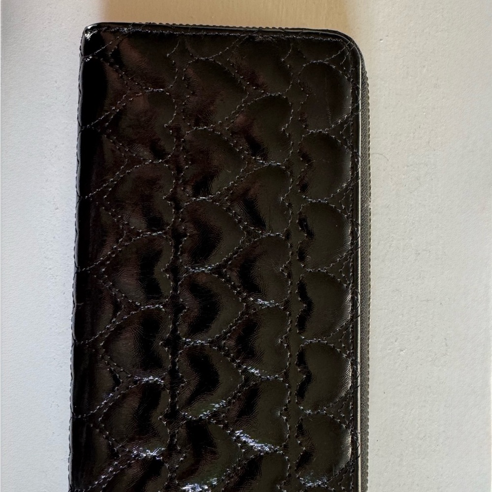 Source Unknown Glossy Black Quilted Wallet - Picture 1 of 6